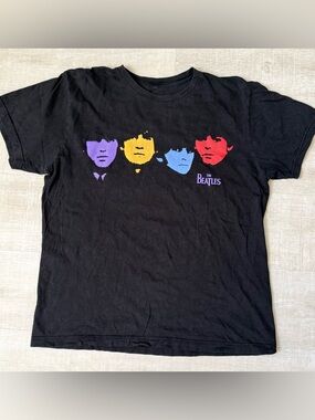 The Beatles Black Tee with Purple, Yellow, Blue & Red Faces Size L fits M-L
